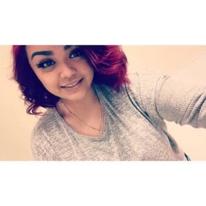 Meet your Posher, Monica